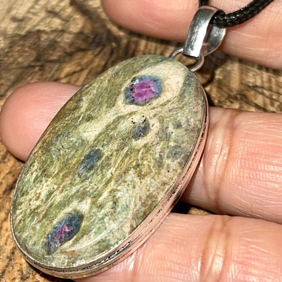Corundum Ruby Fuchsite Pendant 2 1/4” - Picture 7 of 12